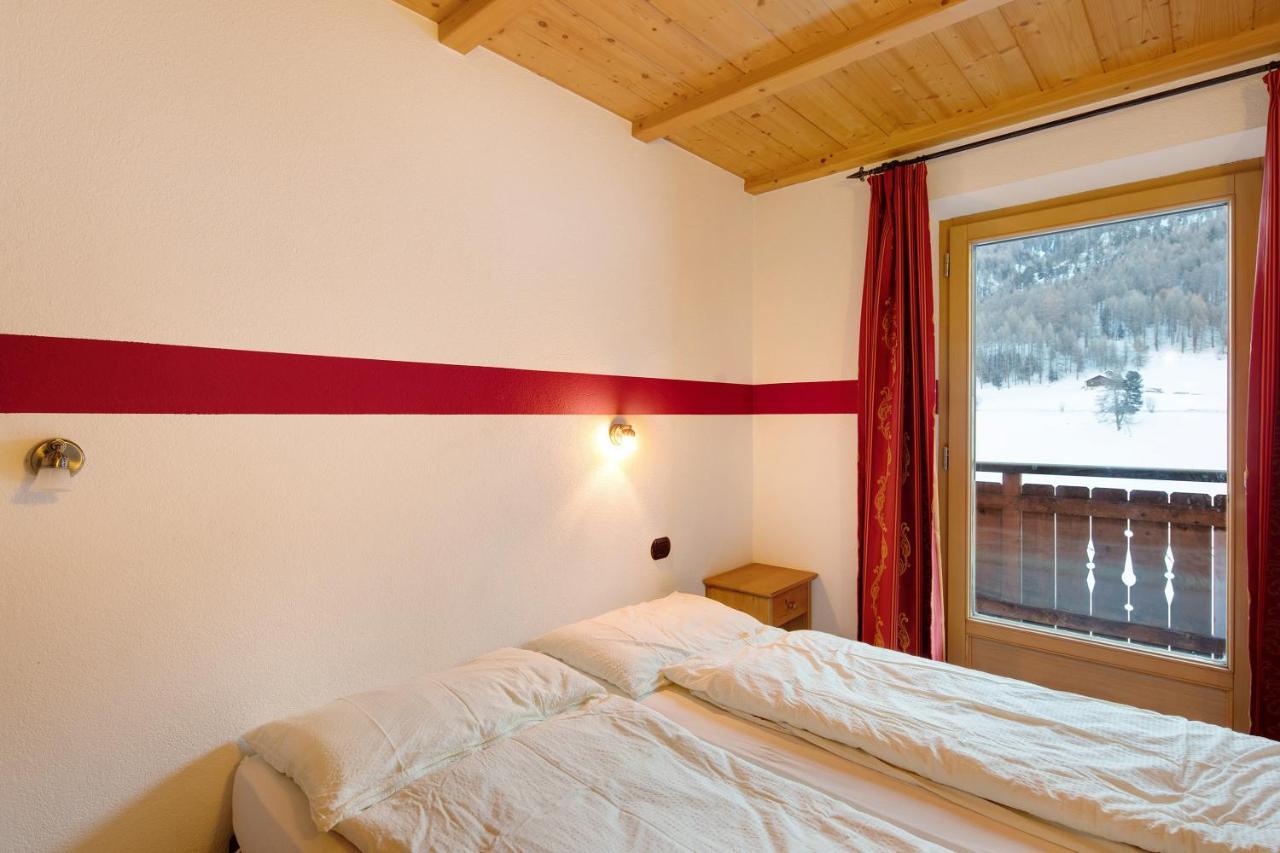 Rosso Al Bait Da Giulio Appartement Livigno Buitenkant foto