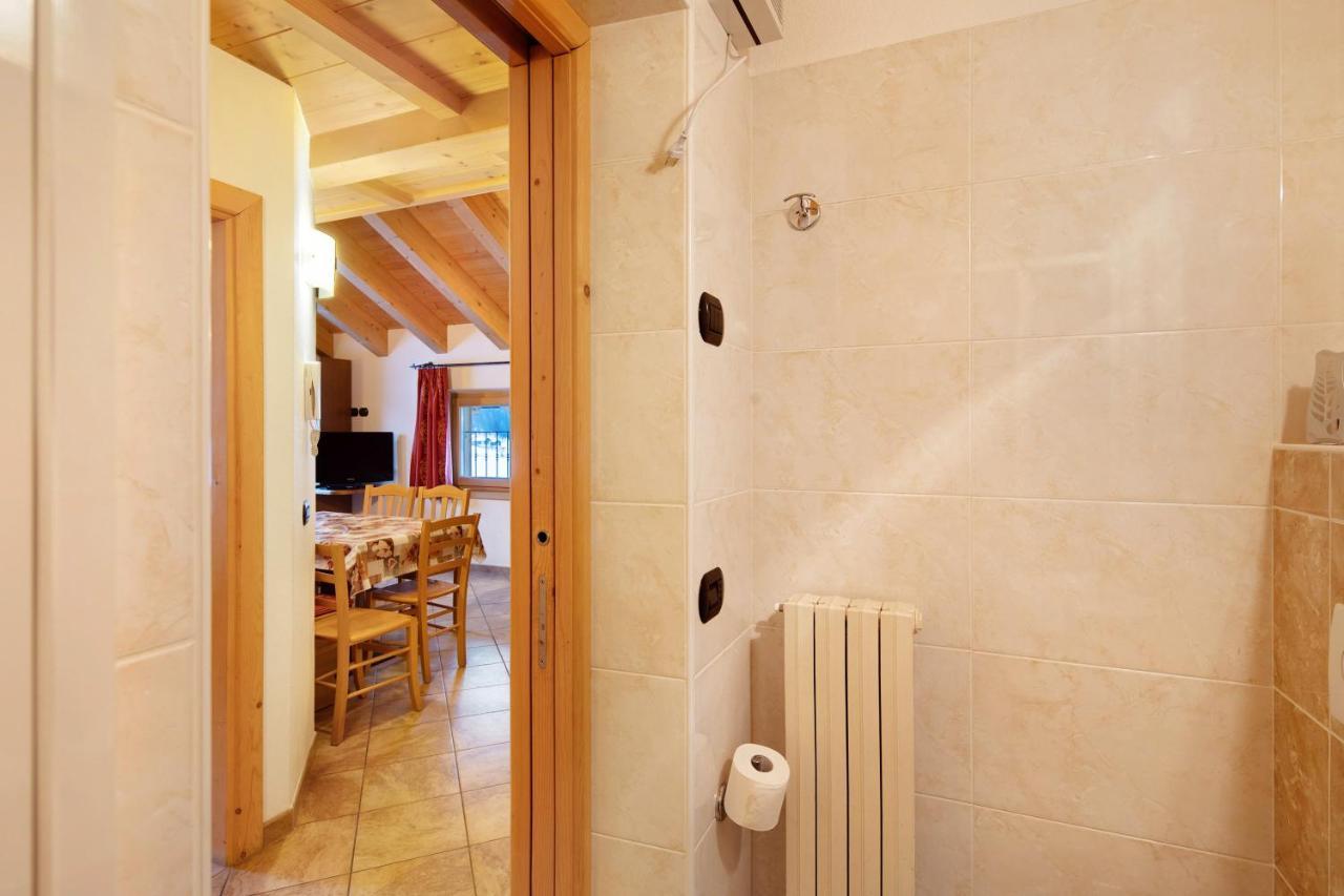 Rosso Al Bait Da Giulio Appartement Livigno Buitenkant foto